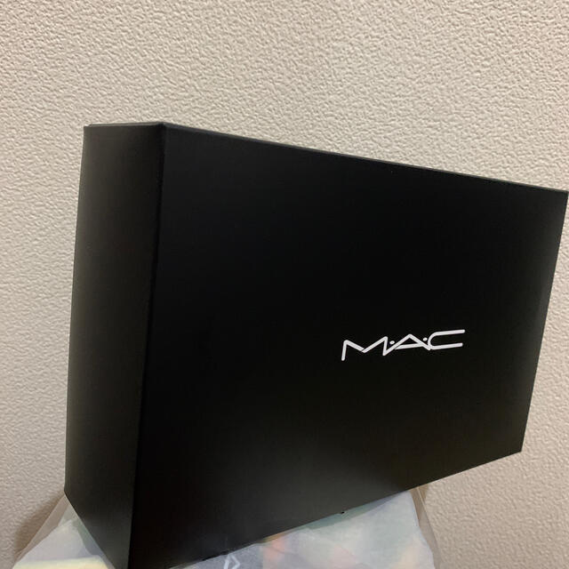 MAC(マック)のMACノベルティポーチ&サンプル&ギフトボックスセット レディースのファッション小物(ポーチ)の商品写真