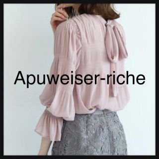 アプワイザーリッシェ(Apuweiser-riche)のアプワイザーリッシェ★新品 バックリボンシャーリングブラウス S ピンク(シャツ/ブラウス(長袖/七分))