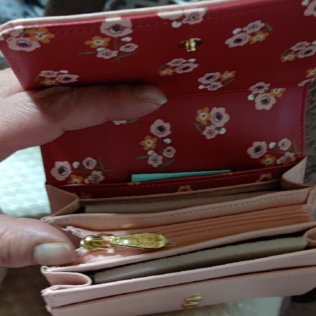 Samantha Thavasa(サマンサタバサ)のSamantha Thavasa折り畳み財布 レディースのファッション小物(財布)の商品写真