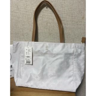 ラシット(Russet)の【☆新品未使用品】クーポンSALE❣️PALETTE オフホワイト♪(トートバッグ)