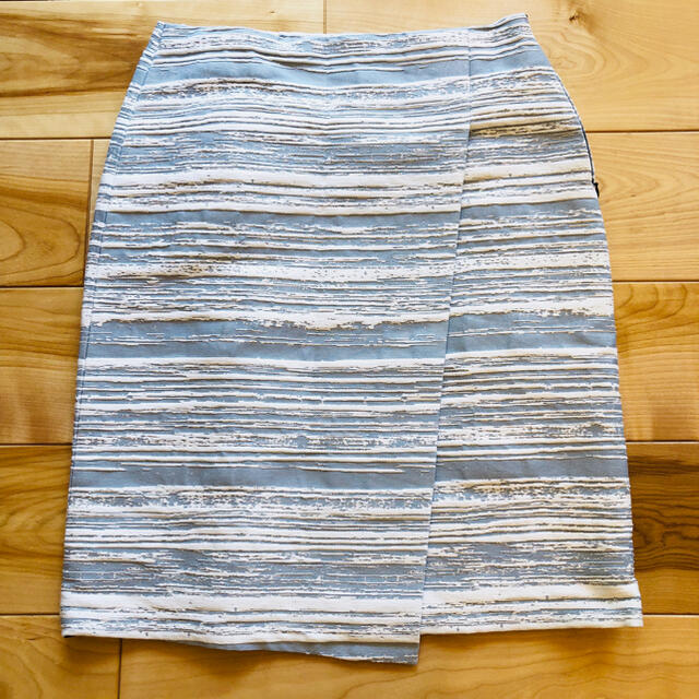 自由区(ジユウク)の新品未使用 自由区 スカート40 水色 レディースのスカート(ひざ丈スカート)の商品写真