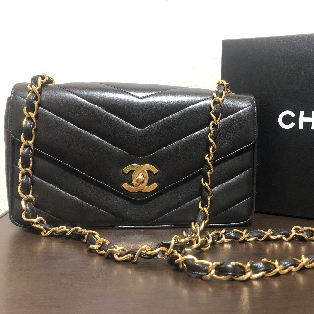 美品☆CHANEL シャネル Vステッチ マトラッセ チェーンショルダーバッグ