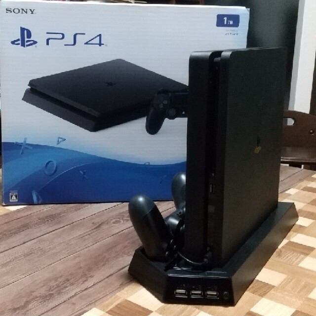 PS4 CUH-2000B