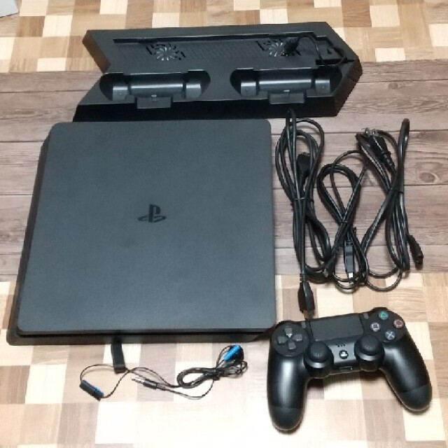 PS4 CUH-2000B