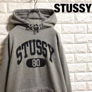 ステューシー(STUSSY)のステューシー  プルオーバーパーカー　USA製　ビックロゴ　メンズMサイズ(パーカー)