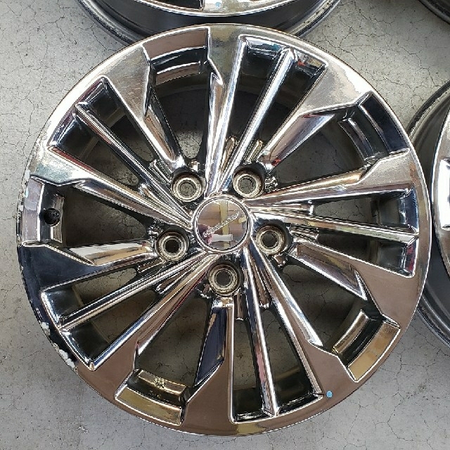 直販特売中 NISSAN純正ホイール195/60R15x 5.1/2JBridgestone www