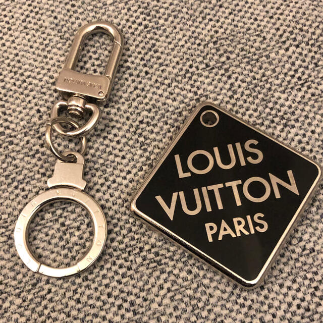 LOUIS VUITTON(ルイヴィトン)のルイヴィトン　キーチェーン　HANAさま専用 メンズのファッション小物(キーホルダー)の商品写真