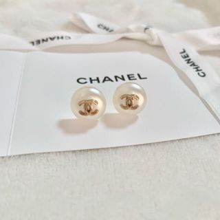 CHANEL パール　イヤリング(ピアス)