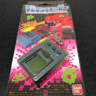 バンダイ(BANDAI)のデジタルモンスターVer.REVIVAL(携帯用ゲーム機本体)