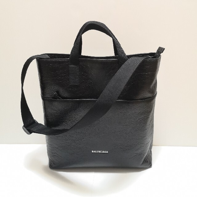 Balenciaga(バレンシアガ)のバレンシアガ　トートバッグ  EXPLORER TOTE WITH STRAP メンズのバッグ(トートバッグ)の商品写真