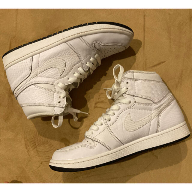 NIKE(ナイキ)のAir Jordan1 ホワイト メンズの靴/シューズ(スニーカー)の商品写真