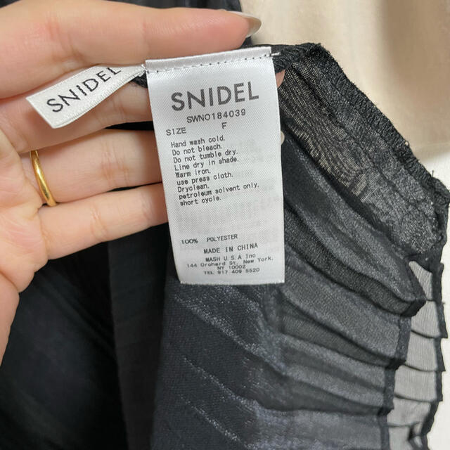 SNIDEL(スナイデル)のsnidel プリーツキャミレイヤードワンピース レディースのワンピース(ロングワンピース/マキシワンピース)の商品写真