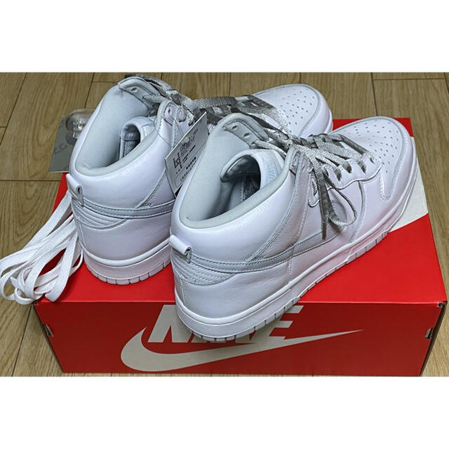 NIKE(ナイキ)のNIKE DUNK HIGH PURE PLATINUM kixsix シルバー メンズの靴/シューズ(スニーカー)の商品写真