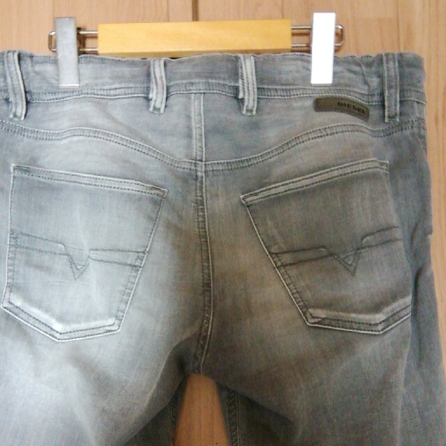 DIESEL(ディーゼル)のJimmy 様専用　　ディーゼル  ジョグジーンズ  WAYKEE  W28 メンズのパンツ(デニム/ジーンズ)の商品写真