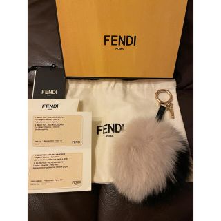 フェンディ(FENDI)のFENDI(フェンディ) ファー ポンポンチャーム (チャーム)