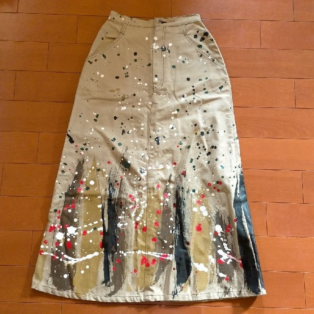 CUBE SUGAR(キューブシュガー)のCUBE SUGAR 個性柄 ペイントデザイン ミリタリー マキシスカート レディースのスカート(ロングスカート)の商品写真