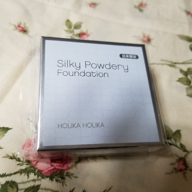 日本限定 Holika Holika ホリカホリカ シルキーパウダリーファンデー