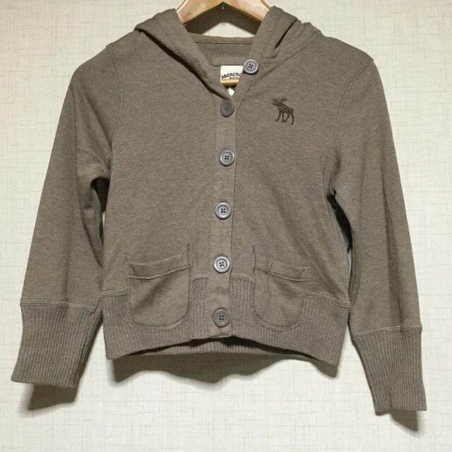 Abercrombie&Fitch(アバクロンビーアンドフィッチ)の＊値下げ ¥2555→¥2111  アバクロ パーカー  キッズ/ベビー/マタニティのキッズ服女の子用(90cm~)(カーディガン)の商品写真