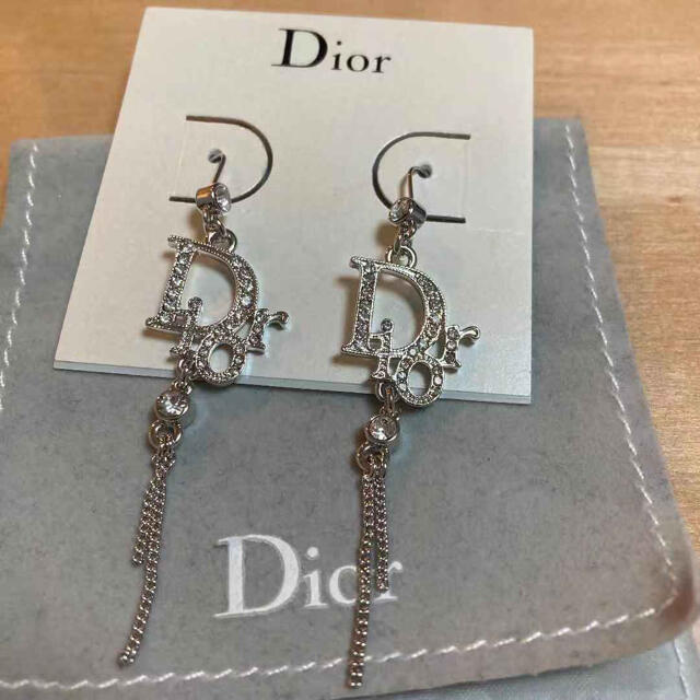 dior ピアス