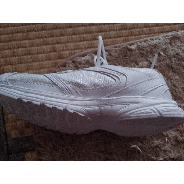 白スニーカー　　ゼブラ様専用 レディースの靴/シューズ(スニーカー)の商品写真