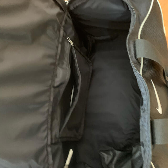 NIKE(ナイキ)のナイキボストンバック メンズのバッグ(ボストンバッグ)の商品写真