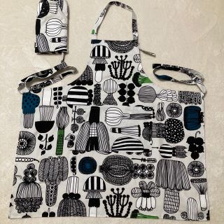 マリメッコ(marimekko)のマリメッコ  プータルフリンパルハート　エプロン　ミトン　セット(その他)