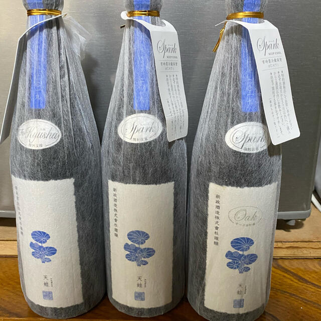 SUNTORY サントリー山崎12年 白州12年 700ml 新品未開栓 箱付き SUNTORY サントリー山崎12年 白州12年 700ml 新品未開栓 箱付き