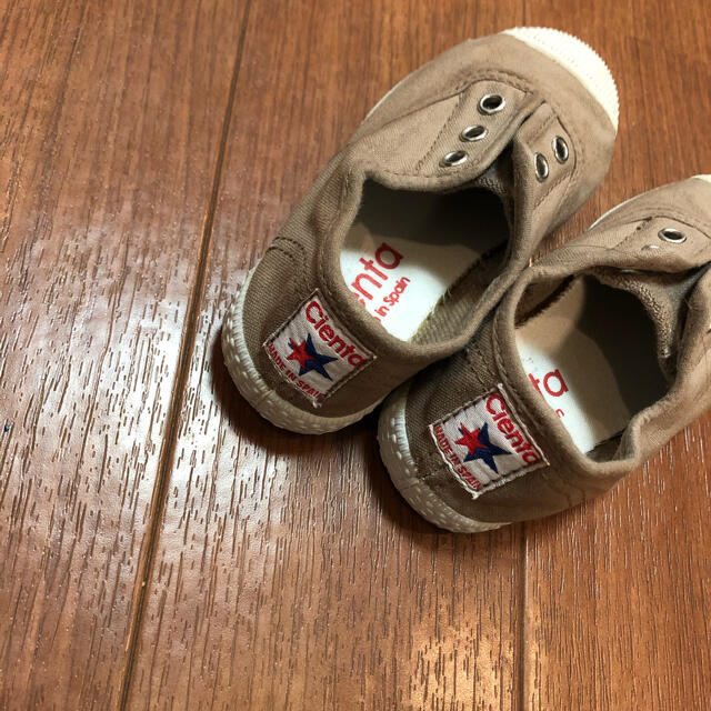 こどもビームス(コドモビームス)のCienta Slipon shoes Beige シエンタ25 ベージュ キッズ/ベビー/マタニティのキッズ靴/シューズ(15cm~)(スリッポン)の商品写真