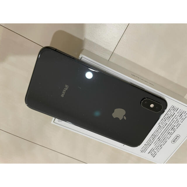 Apple(アップル)のiPhone XS 64GB スマホ/家電/カメラのスマートフォン/携帯電話(スマートフォン本体)の商品写真