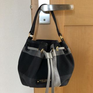 バーバリーブルーレーベル(BURBERRY BLUE LABEL)のブルーレーベルクレストブリッジ ミニコロンバッグ(ハンドバッグ)