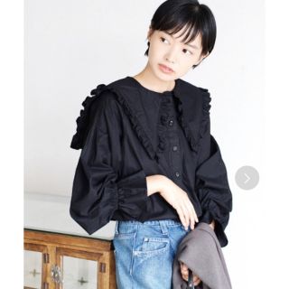 ザラ(ZARA)の【新品未開封】ビッグカラー シャツ／ブラウス　黒(シャツ/ブラウス(長袖/七分))