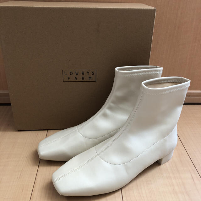 LOWRYS FARM - 【新品・未使用】ローリーズファーム ストレッチロー