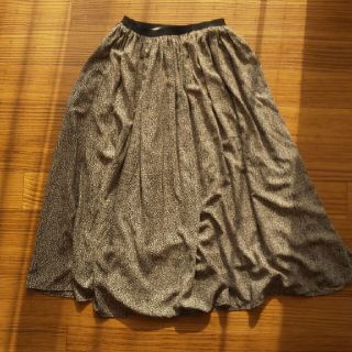 ダブルクローゼット(w closet)の最終値下げ!!!美品★wcloset レオパードマキシsk(ロングスカート)