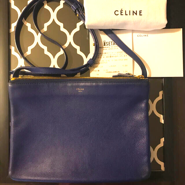 celine(セリーヌ)のセリーヌトリオラージ レディースのバッグ(ショルダーバッグ)の商品写真