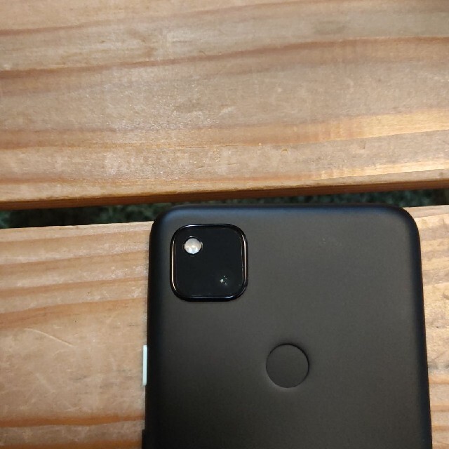 Pixel　4a SIMフリー スマホ/家電/カメラのスマートフォン/携帯電話(スマートフォン本体)の商品写真