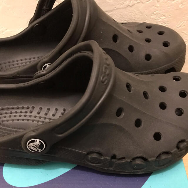 crocs(クロックス)のcrocs 男の子　ネイビー　24.0cm キッズ/ベビー/マタニティのキッズ靴/シューズ(15cm~)(サンダル)の商品写真