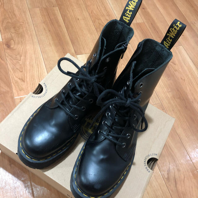 Dr.Martens 8ホール UK6サイズ