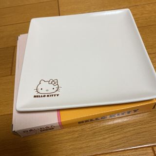 HELLO KITTY 四角いおさら(食器)