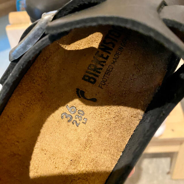 BIRKENSTOCK(ビルケンシュトック)のビルケン　　レディース　36サイズ　黒　レザー レディースの靴/シューズ(ローファー/革靴)の商品写真