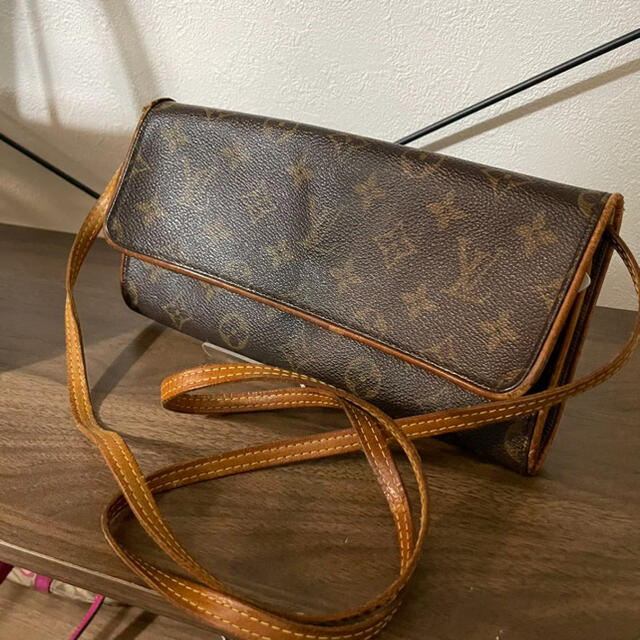 VUITTON ルイヴィトン モノグラム ショルダーバッグ　ポシェットツインルイヴィトン