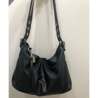 コーチ(COACH)のCOACH  shoulder bag コーチ　レザーショルダーバッグ　ブラック(ショルダーバッグ)