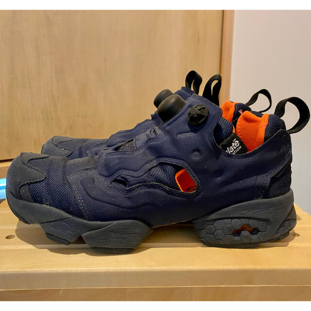 Reebok(リーボック)のReebok(リーボック) インスタポンプフューリー　ネイビー　24cm レディースの靴/シューズ(スニーカー)の商品写真