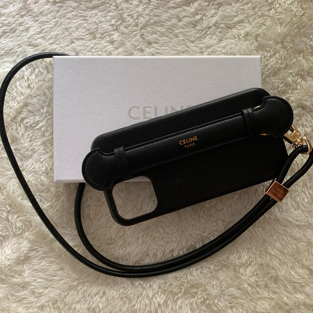 《CELINE》セリーヌ レディース iPhone12 カバー 皮 黒 ストラッ