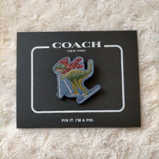 コーチ(COACH)のK様専用★コーチ　ピンバッチ(ブローチ/コサージュ)