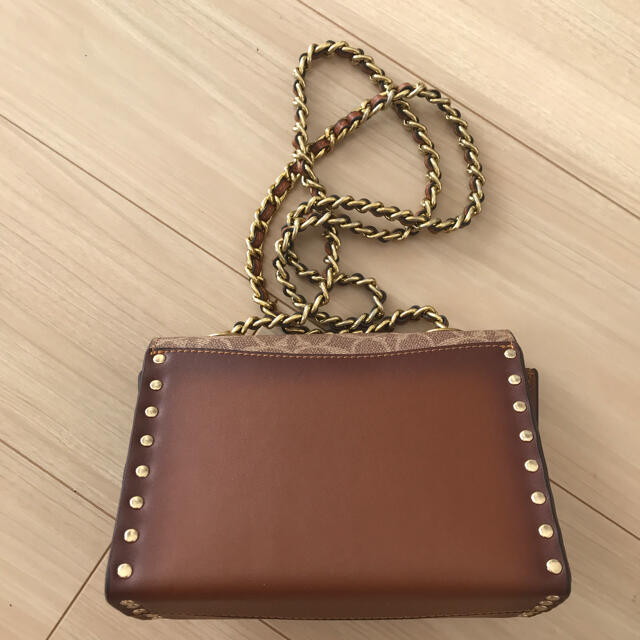 COACH(コーチ)のCOACH ショルダーバッグ美品 レディースのバッグ(ショルダーバッグ)の商品写真