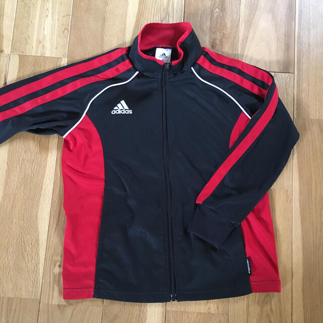 adidas(アディダス)の130センチ  adidasジャージ　上のみ キッズ/ベビー/マタニティのキッズ服男の子用(90cm~)(ジャケット/上着)の商品写真