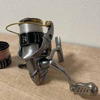 シマノ(SHIMANO)のツインパンワー　2500s  リブレハンドル　替えスプール　リールスタンド付き(リール)