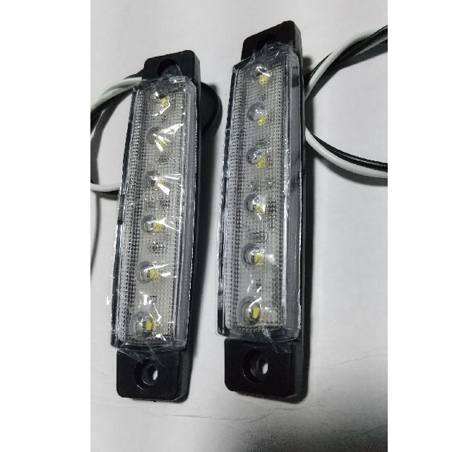 LED サイドマーカー白 12V  2個セット取り付けネジ パッキン付 自動車/バイクの自動車(汎用パーツ)の商品写真