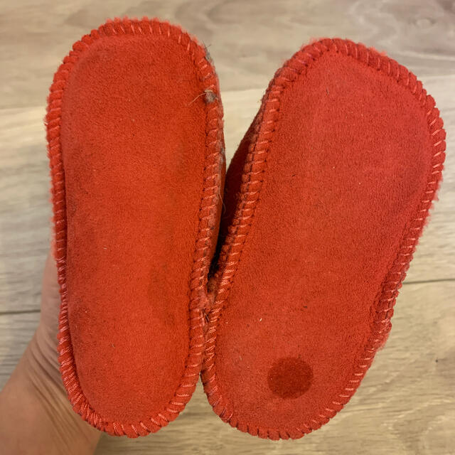 UGG(アグ)のUGGオーストラリア　ベビー キッズ/ベビー/マタニティのキッズ靴/シューズ(15cm~)(その他)の商品写真