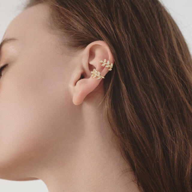 STAR JEWELRY(スタージュエリー)のolive leaf ear cuffs ◯18k coating  レディースのアクセサリー(イヤーカフ)の商品写真